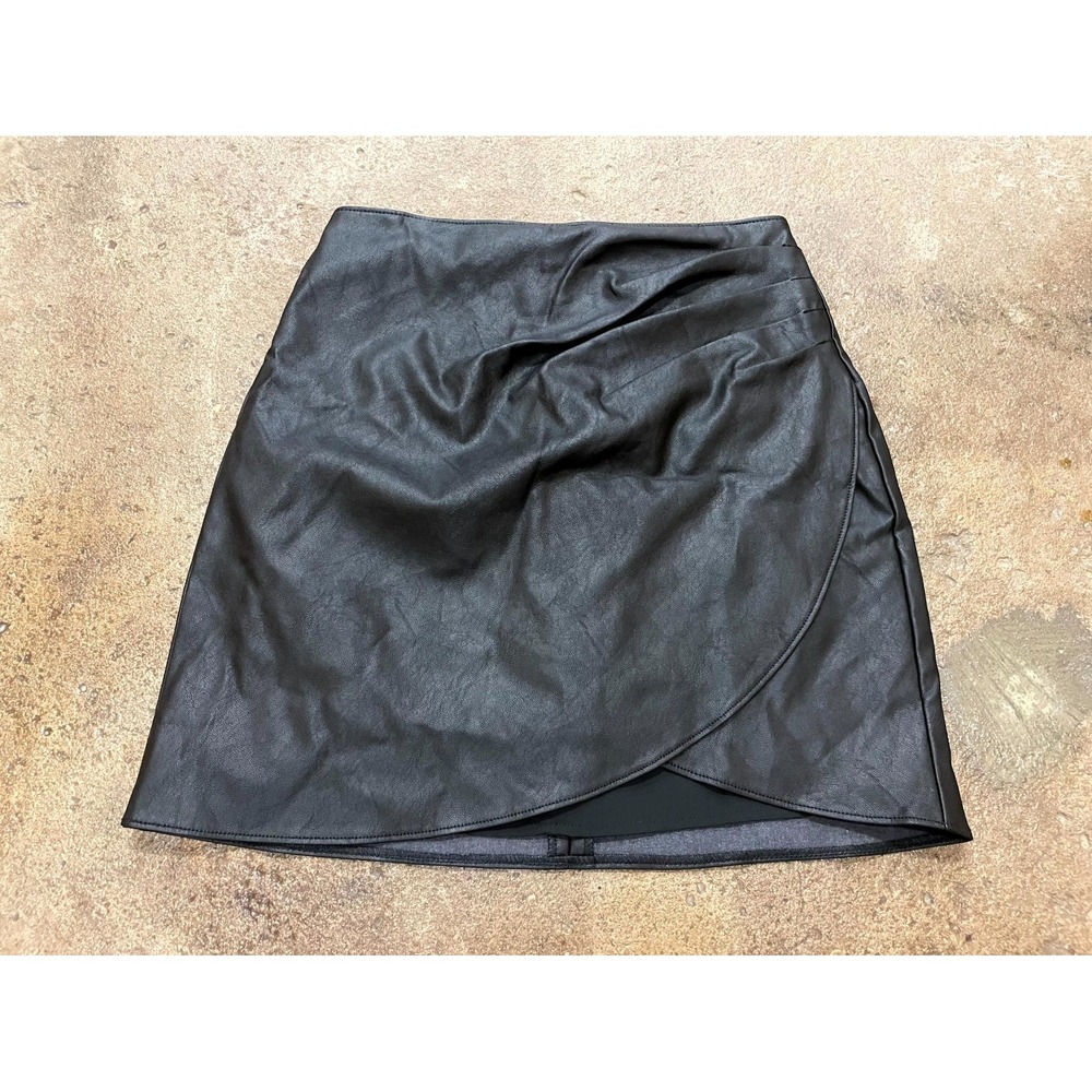 Abercrombie & Fitch A Line Wrap Skirt Womens XS Black Faux Leather Cocktail